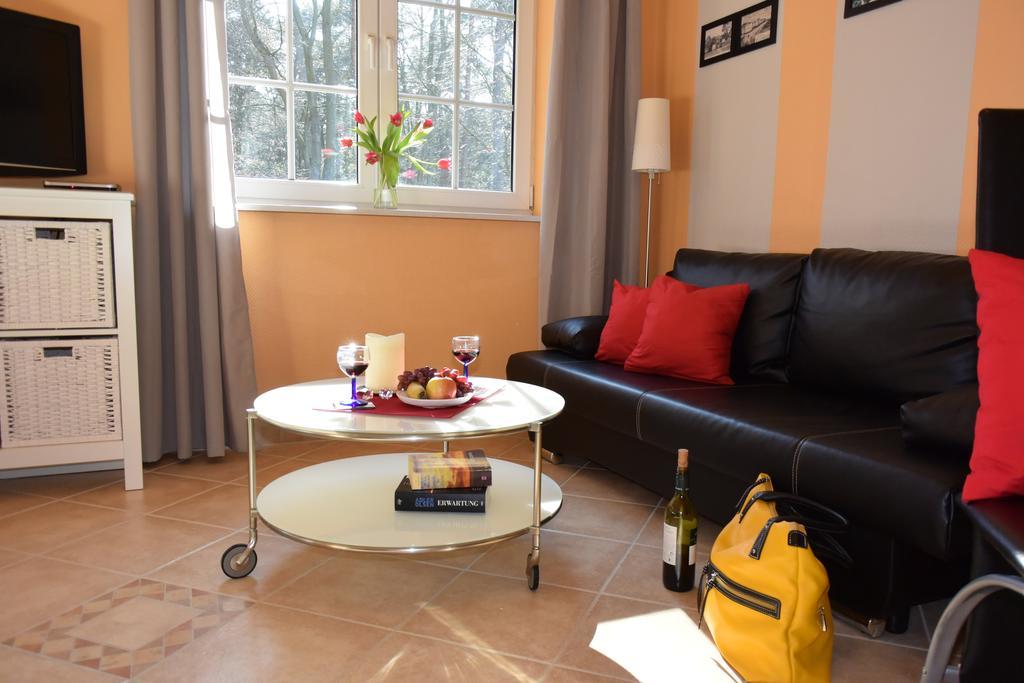Ferienapartments Urlaub Und Meer Kuehlungsborn Ngoại thất bức ảnh